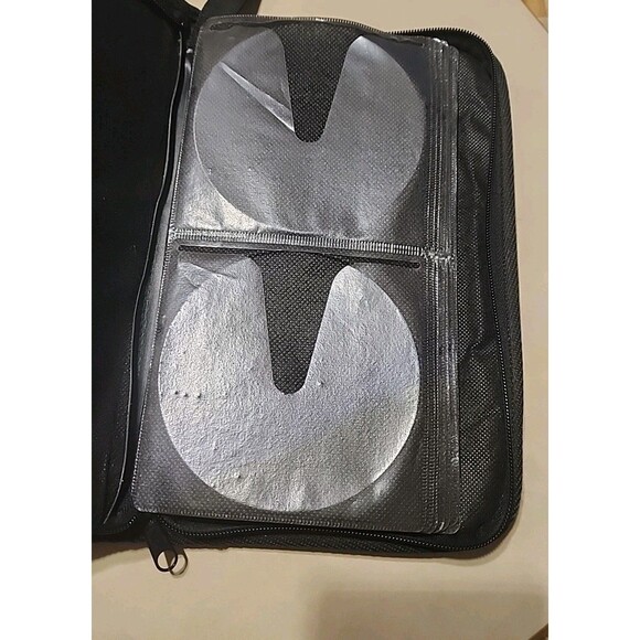 Seattle Seahawks CD DVD Blu-ray Disc Storage Case Holder Zippered 48 - Picture 2 of 3